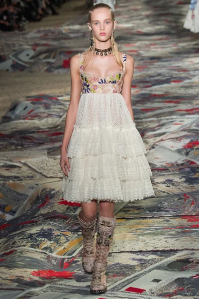 Look 21